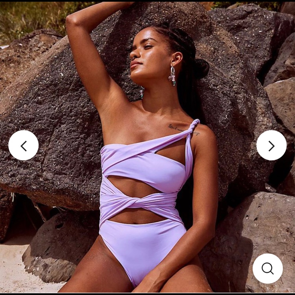 NEW one piece swimsuite